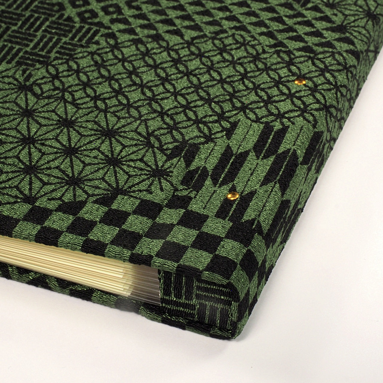 御朱印ホルダー 見開きサイズ 澄 文様彩織(もんようさいしょく) 松葉色