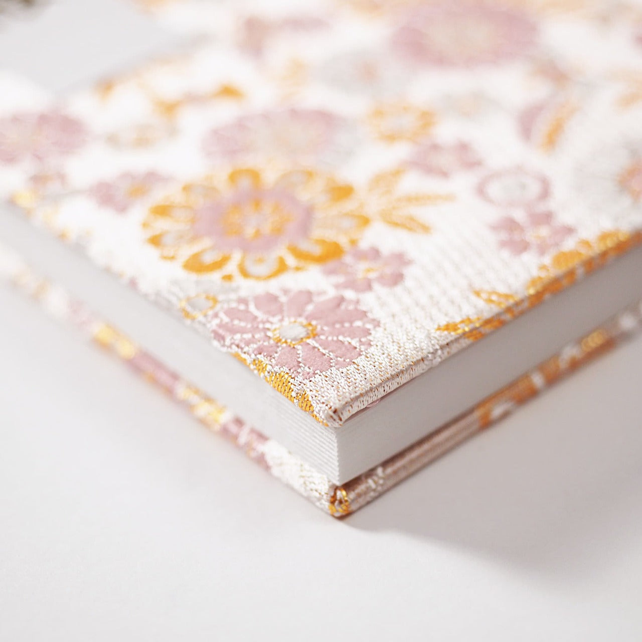 御朱印帳 絢爛 綺羅華紗